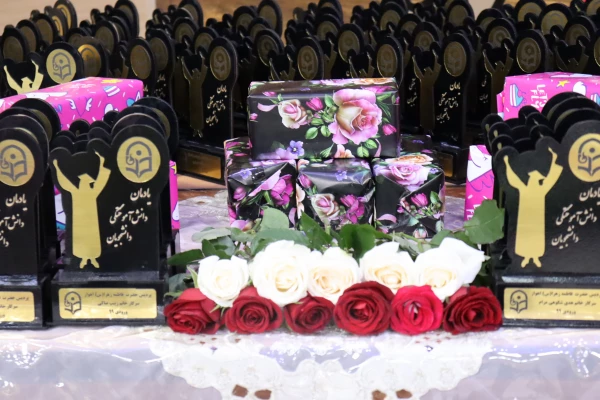 آیین دانش آموختگی دانشجومعلمان ورودی ۹۹ پردیس حضرت فاطمه الزهرا(س) با حضور مدیر کل آموزش و پرورش خوزستان