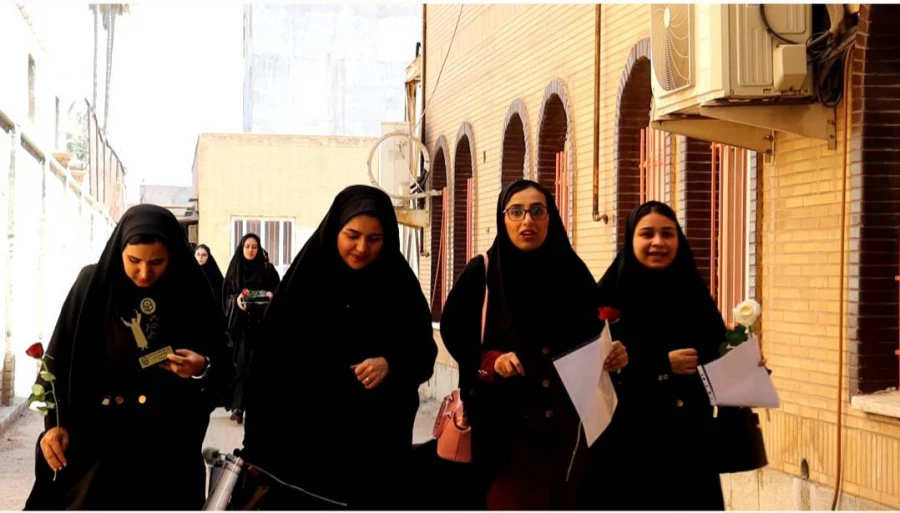 آیین دانش آموختگی دانشجومعلمان ورودی ۹۹ پردیس حضرت فاطمه الزهرا(س) با حضور مدیر کل آموزش و پرورش خوزستان