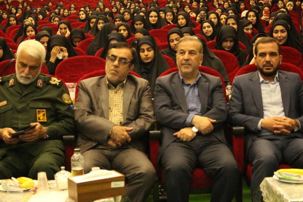 برگزاری آیین استقبال از نو دانشجو معلمان پردیس فاطمه الزهرا (س) اهواز 