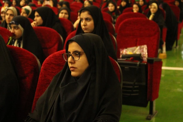 برگزاری آیین استقبال از نو دانشجو معلمان پردیس فاطمه الزهرا (س) اهواز 