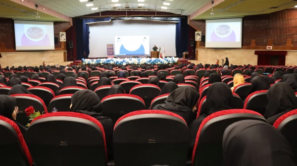 برگزاری آیین استقبال از نو دانشجو معلمان پردیس فاطمه الزهرا (س) اهواز 