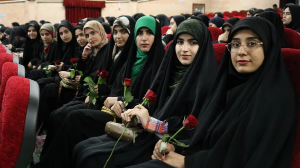 برگزاری آیین استقبال از نو دانشجو معلمان پردیس فاطمه الزهرا (س) اهواز 