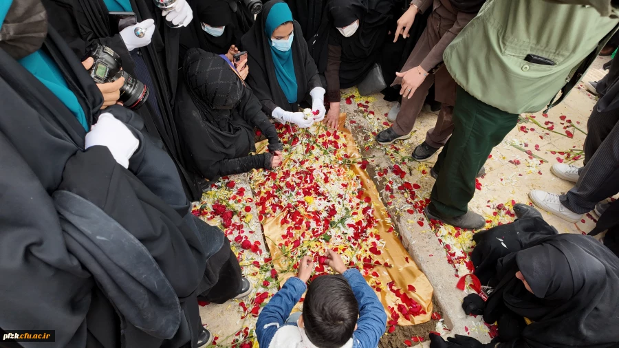 گزارش تصویری از مراسم تشییع شهید گمنام در پردیس حضرت فاطمه الزهرا(س) اهواز