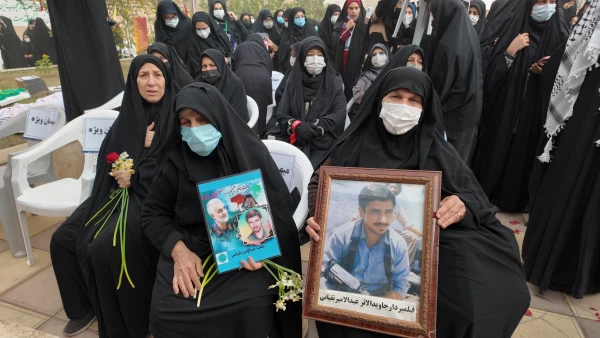 گزارش تصویری از مراسم تشییع شهید گمنام در پردیس حضرت فاطمه الزهرا(س) اهواز