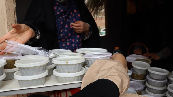 گزارش تصویری از مراسم تشییع شهید گمنام در پردیس حضرت فاطمه الزهرا(س) اهواز