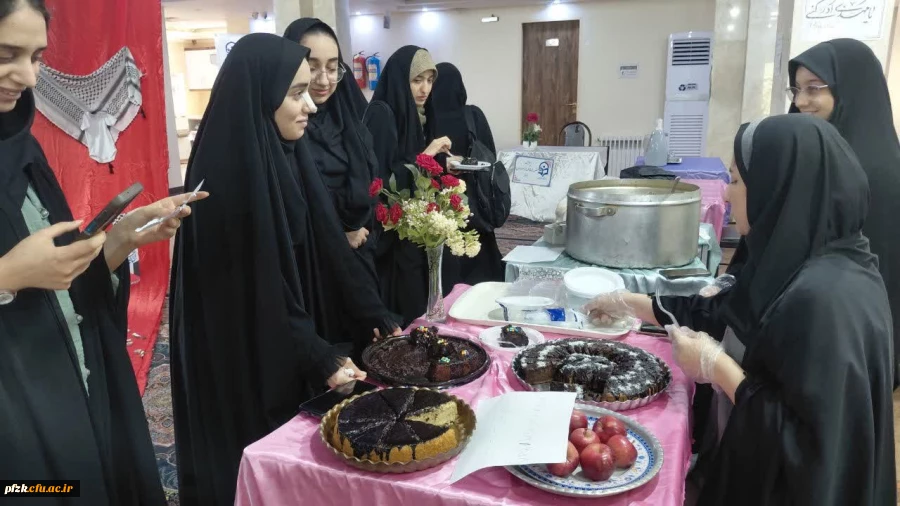 کانون خیریه با همکاری کانون بهداشت، جشنواره  ای با محوریت غذای سالم در دانشگاه فاطمه الزهرا (س) اهواز برگزار کرد.