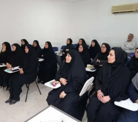 برگزاری کارگاه "فستینگ  و کاهش وزن" در پردیس حضرت فاطمه  الزهرا(س) اهواز