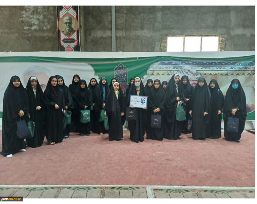 جمعی از دانشجومعلمان پردیس حضرت فاطمه زهرا (س) اهواز در آئین عبادی و سیاسی نماز جمعه، مورخ ۲۳ آبان ماه ۱۴۰۴ در مصلای اهواز شرکت کردند.

