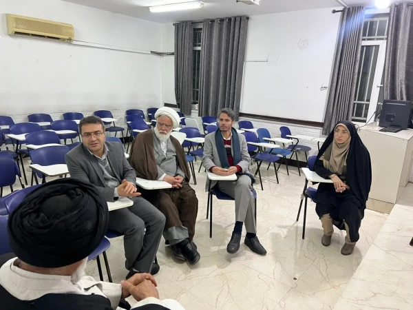نشست با نماینده ولی فقیه در استان خوزستان با محوریت تأمین زمین جامع دانشگاه فرهنگیان