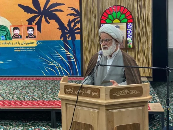 محفل انس با قرآن کریم ویژه دانشجویان ورودی ۱۴۰۴ و بهمن ۱۴۰۳